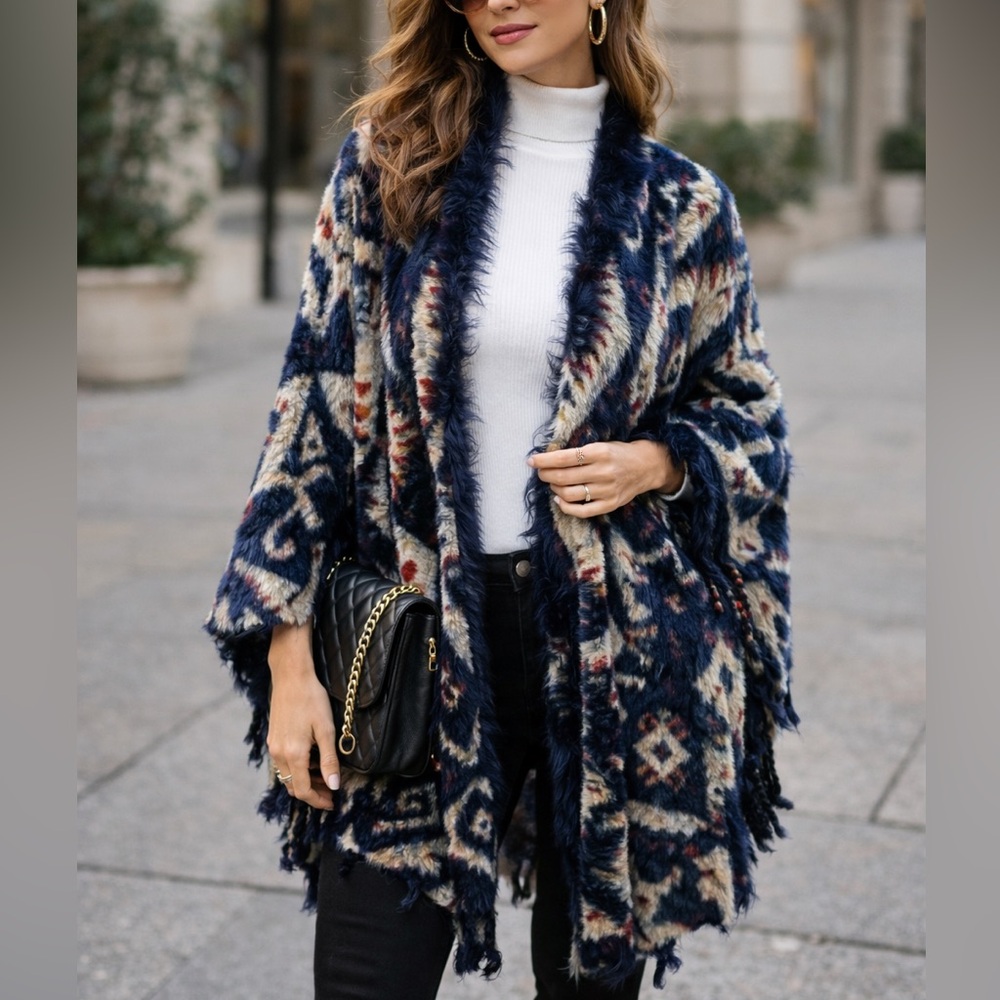 AzTec soft sweater poncho size med